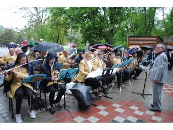 В центральный парк Мелитополя возвращается духовой оркестр