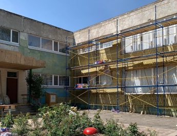 В Мелитополе детские сады, школу и больницу превратят в «термосы» (фото)