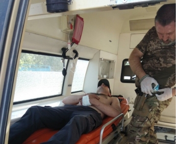 Военный из Запорожской области спас парня, в которого стреляли боевики (Фото)