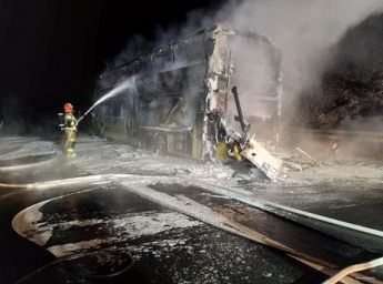 В Польше сгорел автобус "Киев – Прага", эвакуировали 70 человек (фото)