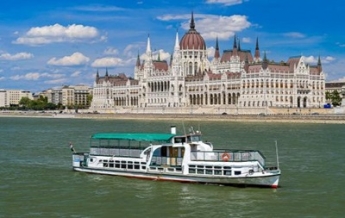 Затонувший в Будапеште теплоход построили в Херсоне (видео)