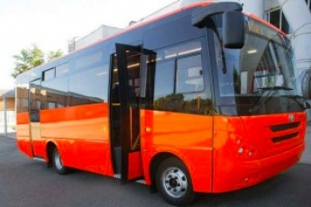 ЗАЗ презентовал новый пригородный автобус