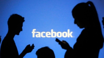 Facebook запретила устанавливать свои приложения на Huawei