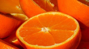 Кому нельзя есть апельсин