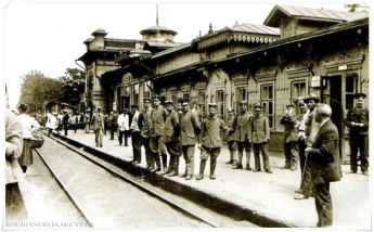 Как железнодорожный вокзал в разные годы выглядел (фото)