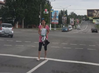 В "полку" дорожных попрошаек, прибывших в Мелитополь, женское пополнение (фото, видео)
