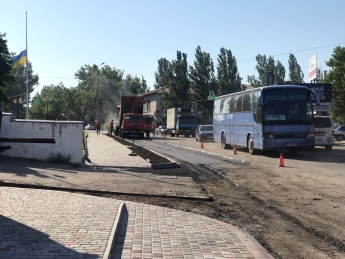 Без деревьев, но идеально ровная – в Мелитополе осовременили историческую улицу (фото, видео)