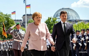 Зеленский в Берлине встретился с Меркель (видео)