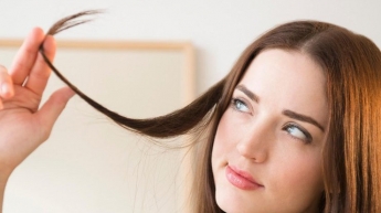 Почему выпадают волосы: ответ врачей