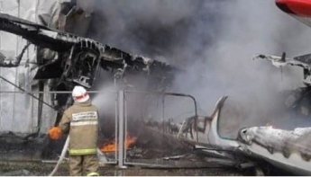 В России разбился пассажирский самолет, есть жертвы (фото)