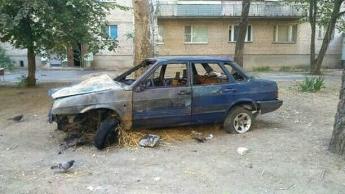 Пользователи соцсетей строят версии по сгоревшему авто на Н. Мелитополе (фото)