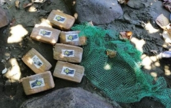 На филиппинском пляже нашли брикеты с кокаином