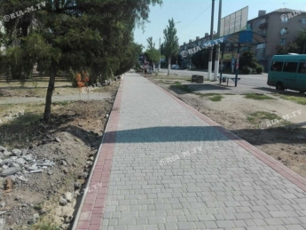Тротуарная плитка в Мелитополе появилась там, где уже и не надеялись (фото)