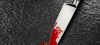 Госпитализировали в больницу: житель Запорожской области изрезал себя ножом