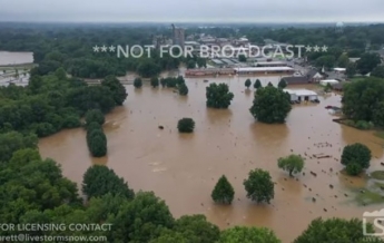 Шторм Барри вызвал наводнение в США (видео)