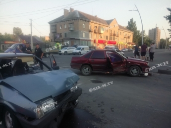 В ДТП в центре города столкнулись сразу три автомобиля (фото)