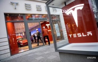 Tesla сообщила о более $400 миллионах убытков
