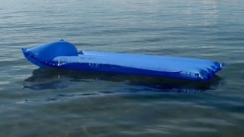 Спасатели вытащили мелитопольца из моря за километр от берега