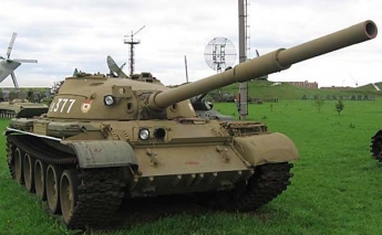 Жительница Запорожья на ОЛХ выставила на продажу танк (фото)