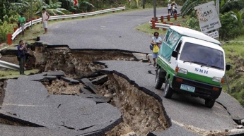 Индонезию накрыло землетрясение