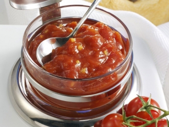 Неймовірно смачний гострий джем з томатів, який зможе приготувати кожен