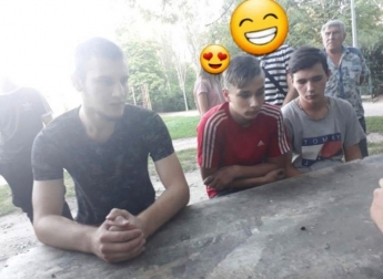 Подростков, избивших бездомных в Запорожье, решили наказать общественники (фото, видео)