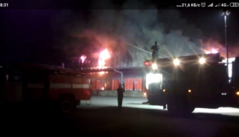 Запорожцы раскритиковали действия пожарных во время возгорания ОАО “Аркадия” (ВИДЕО)