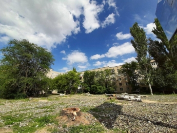 Уже известно, что планируется построить в Мелитополе на месте вырубленных тополей возле «Куража» (фото)