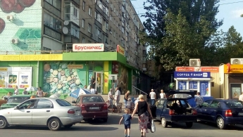 Экспансия АТБ – в Мелитополе сеть супермаркетов вытесняет другие магазины (фото)