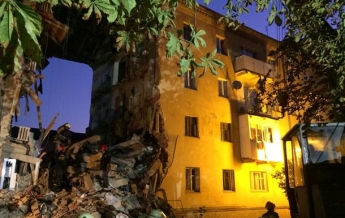 Взрыв и обрушение дома в Дрогобыче: есть жертвы (фото)