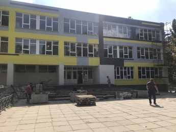Сегодня в Мелитополе огласят кандидатов на пост директора самой большой школы города