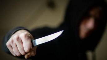 "Он обзывался": мужчина воткнул нож в спину 12-летнему племяннику