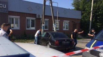 Под Киевом нашли машину с трупом внутри и предсмертной запиской
