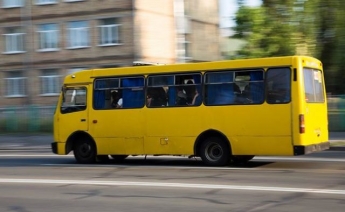«Актер без оскара»: в запорожской маршрутке парень своим странным поведением смешил пассажиров
