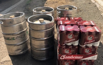 Таможенники задержали украинца с 315 литрами пива