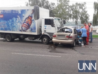 23-летний водитель в больнице: подробности утренней аварии на запорожской Набережной