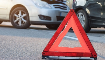 Еще одна жуткая авария под Запорожьем: автомобили раскидало по трассе (ВИДЕО)