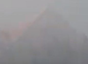 Из-за густого дыма видимость нулевая, тяжело дышать - в Мелитополе масштабный пожар (видео)
