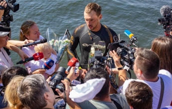 Украинский пловец установил новый рекорд, преодолев Днепр