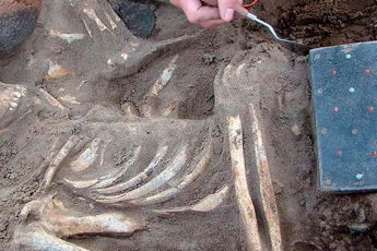 Археологи знайшли в Тиві «жіночий айфон» віком понад 2 тисяч років (фото)