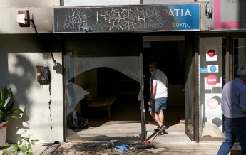 В Афинах взрыв повредил офис правящей партии Греции (фото)