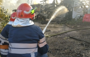 Киевлянин обстрелял пожарных, прибывших тушить его дом