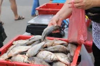 В Мелитополе оштрафовали торговок рыбой