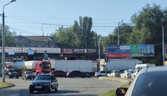 У Запорожских водителей сдают нервы: появляются новые способы объезжать пробки (ВИДЕО)