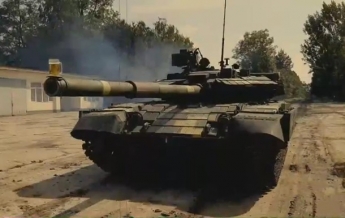 Во Львове танк испытали при помощи бокала пива (видео)