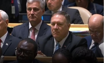 Министр торговли США заснул во время речи Трампа в ООН (видео)