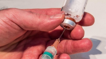 Жителю Мелитополя суд запретил лечиться от сифилиса