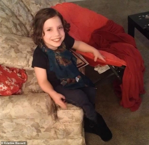 Американська сім'я удочерила 6-річну дівчинку з України, яка виявилася дорослим карликом (фото)