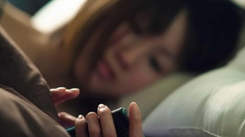 Уснула со смартфоном: школьница умерла при трагических обстоятельствах