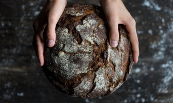 Врачи сообщили, какой хлеб самый вредный для здоровья